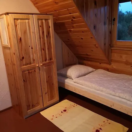 Modrzewiowy Domek Holiday home Rusinowo (Slawno)