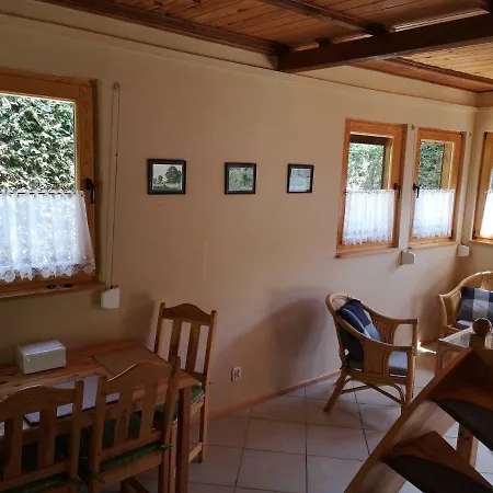 Modrzewiowy Domek Rusinowo (Slawno)